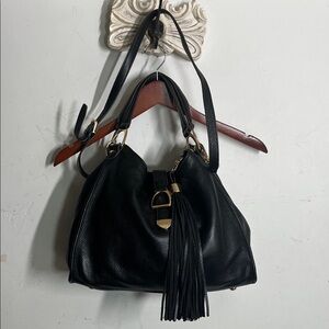 G.I.L.I Black Leather Stirrup Satchel Crossbody